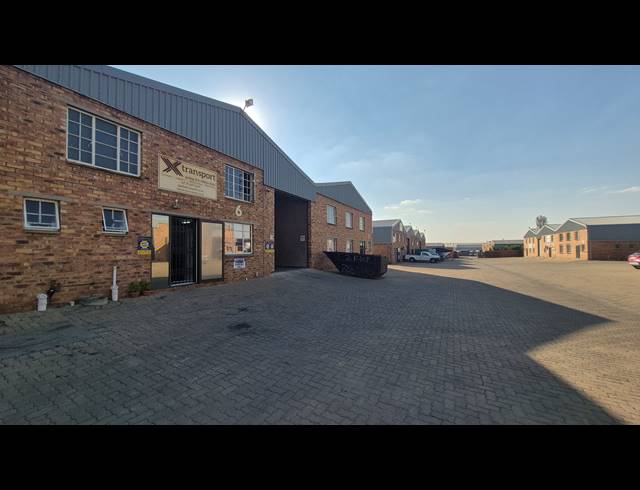280M² FACTORY FOR SALE IN ANDERBOLT